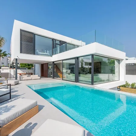 Extravagant 5 Bdrm Golfer's With Private Pool