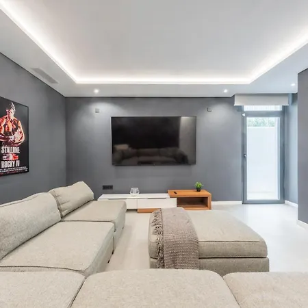 Extravagant 5 Bdrm Golfer's With Private Pool * Estepona