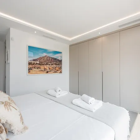 Extravagant 5 Bdrm Golfer's With Private Pool *