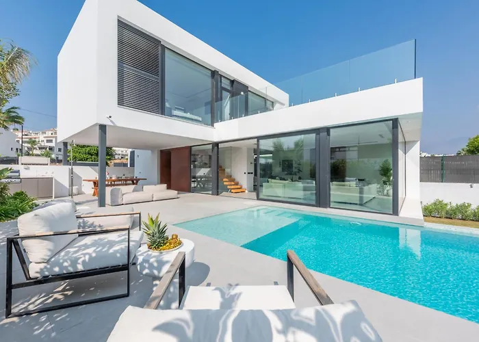 Appartamento Extravagant 5 Bdrm Golfer's With Private Pool Estepona