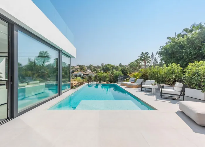 Extravagant 5 Bdrm Golfer's With Private Pool *