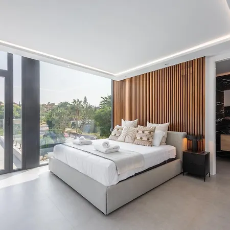 Extravagant 5 Bdrm Golfer's With Private Pool * Estepona