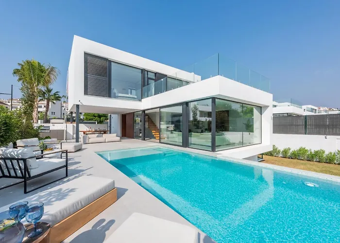 Extravagant 5 Bdrm Golfer's With Private Pool