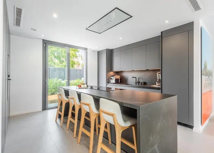 Extravagant 5 Bdrm Golfer's With Private Pool 에스테포나