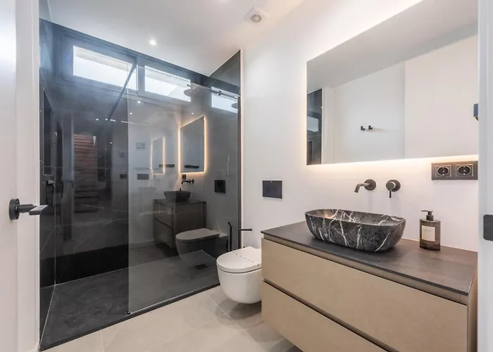 아파트 Extravagant 5 Bdrm Golfer's With Private Pool 에스테포나