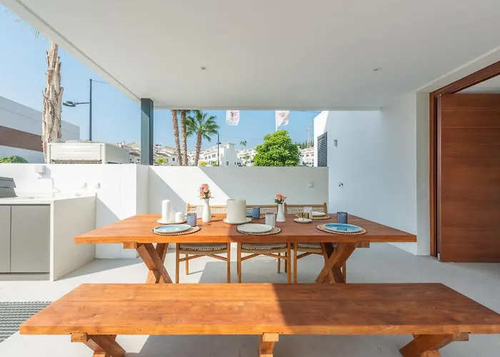 Extravagant 5 Bdrm Golfer's With Private Pool *